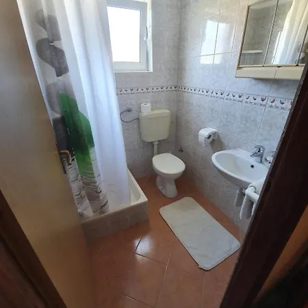 With Parking Space Palit, Rab - 22676 Apartamento *