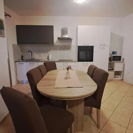Apartment With A Parking Space Palit, Rab - 22676 *